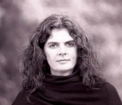 tara-bergin